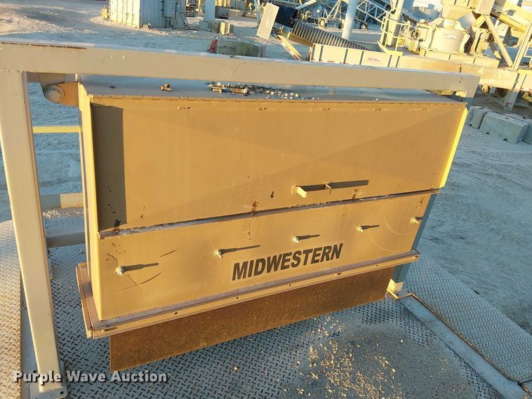 image for item EC8112 2017 REMco P-SCREEN-5105-2XSDC screening plant