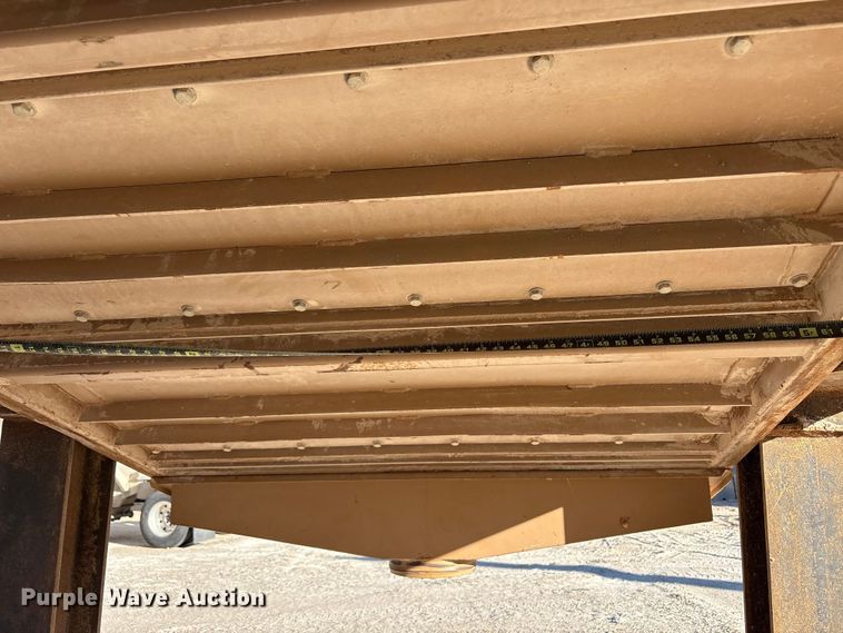 image for item EC8114 2011 Midwestern Industries MEV 5X10-3 vibratory screen