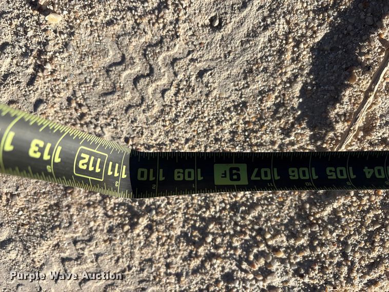 image for item EC8114 2011 Midwestern Industries MEV 5X10-3 vibratory screen