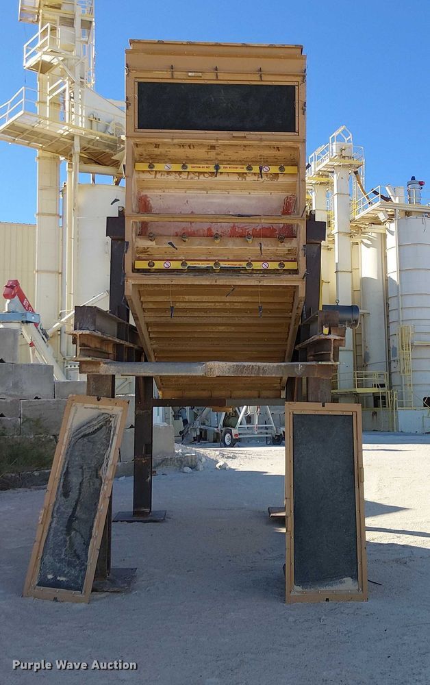 image for item EC8115 2019 Midwestern Industries  MEV510-5 vibratory screen