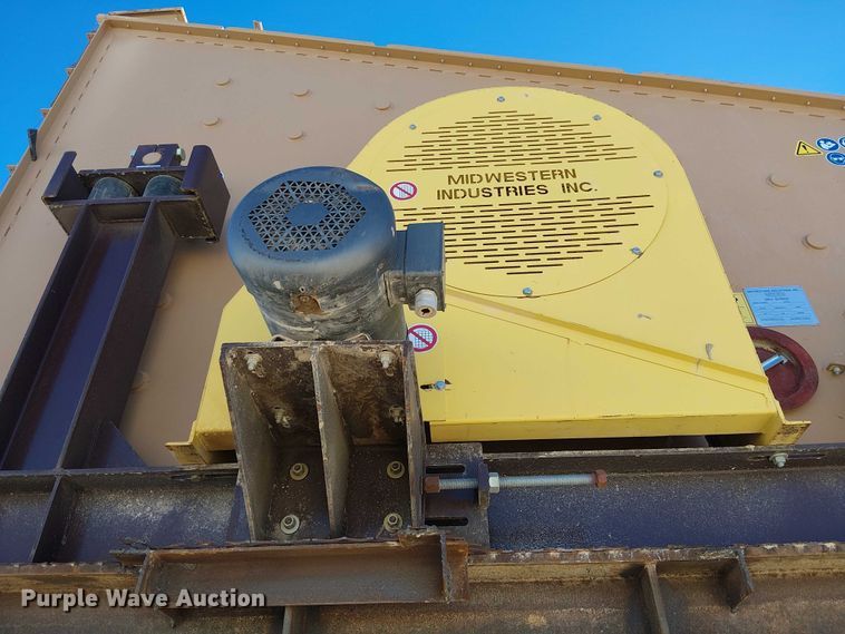 image for item EC8115 2019 Midwestern Industries  MEV510-5 vibratory screen