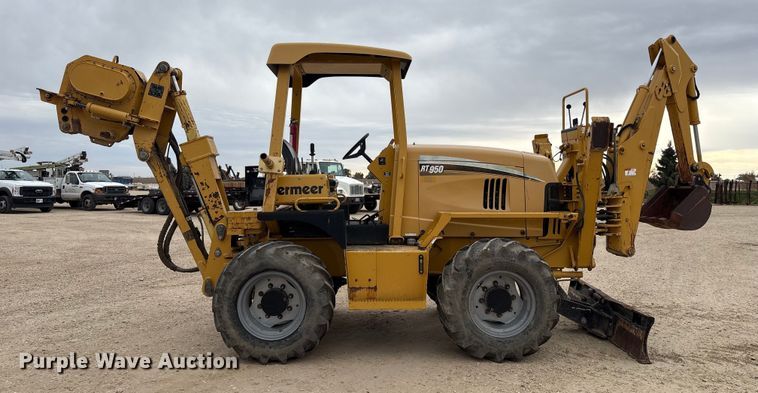 image for item EC8131 2007 Vermeer RT950 vibratory cable plow