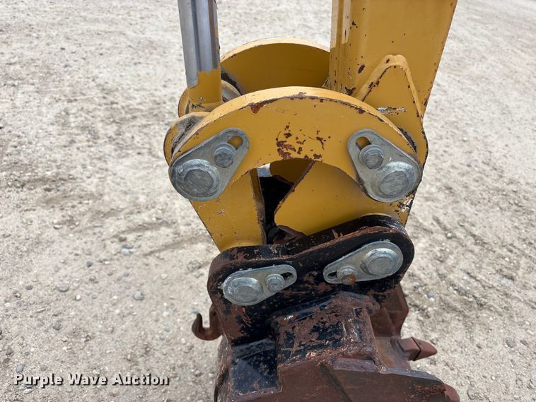 image for item EC8131 2007 Vermeer RT950 vibratory cable plow