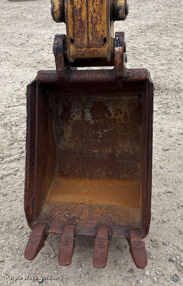 image for item EC8131 2007 Vermeer RT950 vibratory cable plow