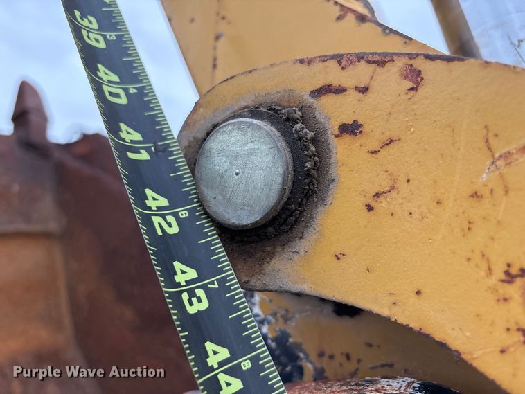 image for item EC8131 2007 Vermeer RT950 vibratory cable plow