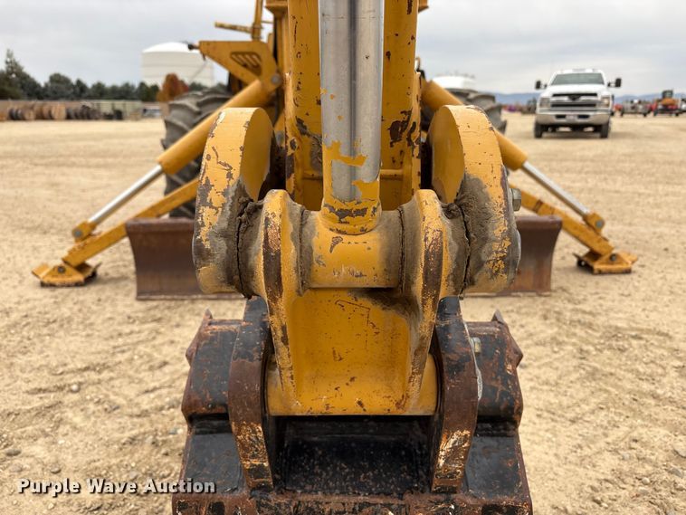 image for item EC8131 2007 Vermeer RT950 vibratory cable plow