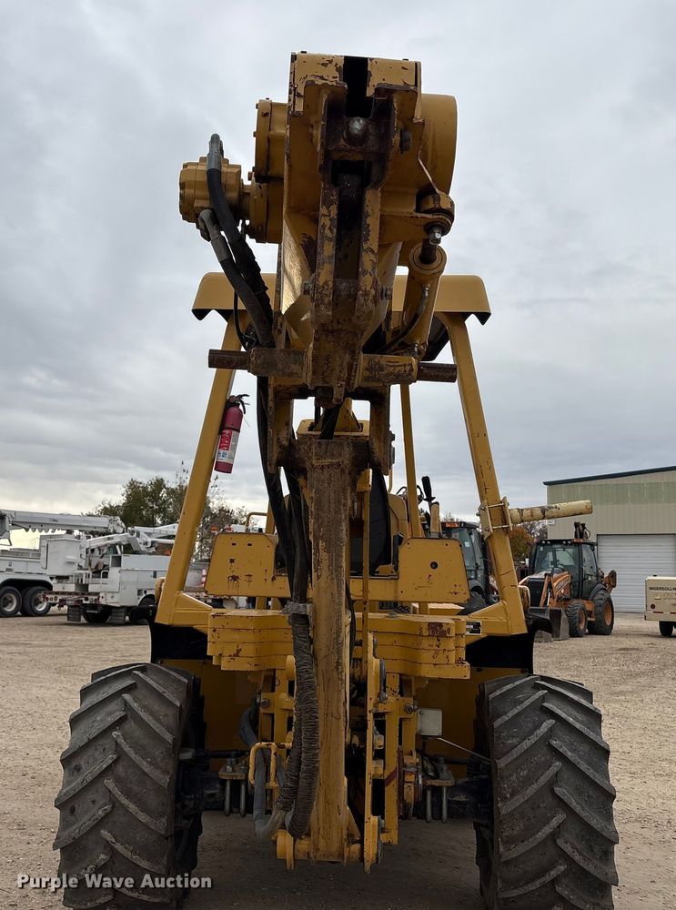 image for item EC8131 2007 Vermeer RT950 vibratory cable plow