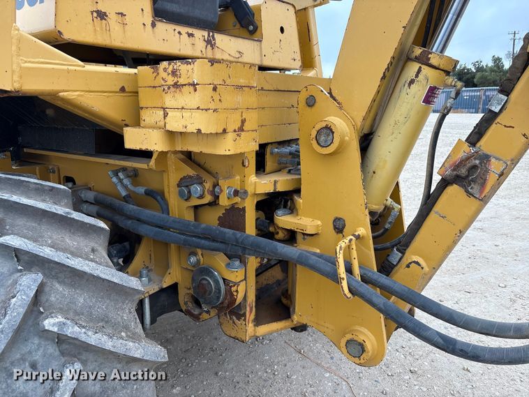 image for item EC8131 2007 Vermeer RT950 vibratory cable plow