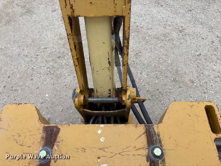 image for item EC8131 2007 Vermeer RT950 vibratory cable plow