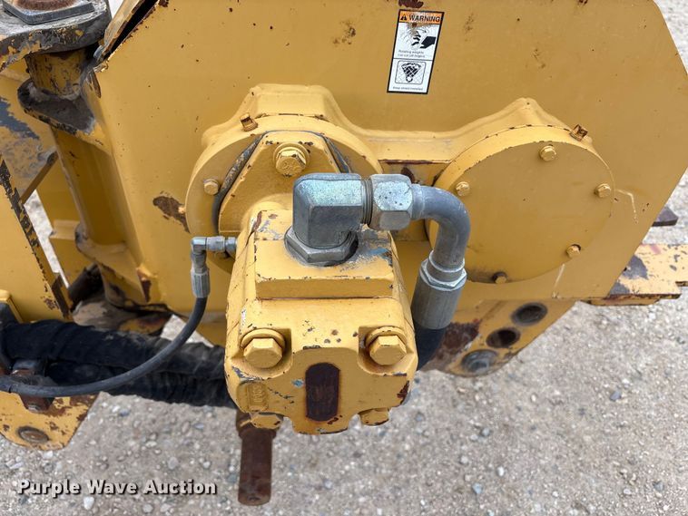 image for item EC8131 2007 Vermeer RT950 vibratory cable plow