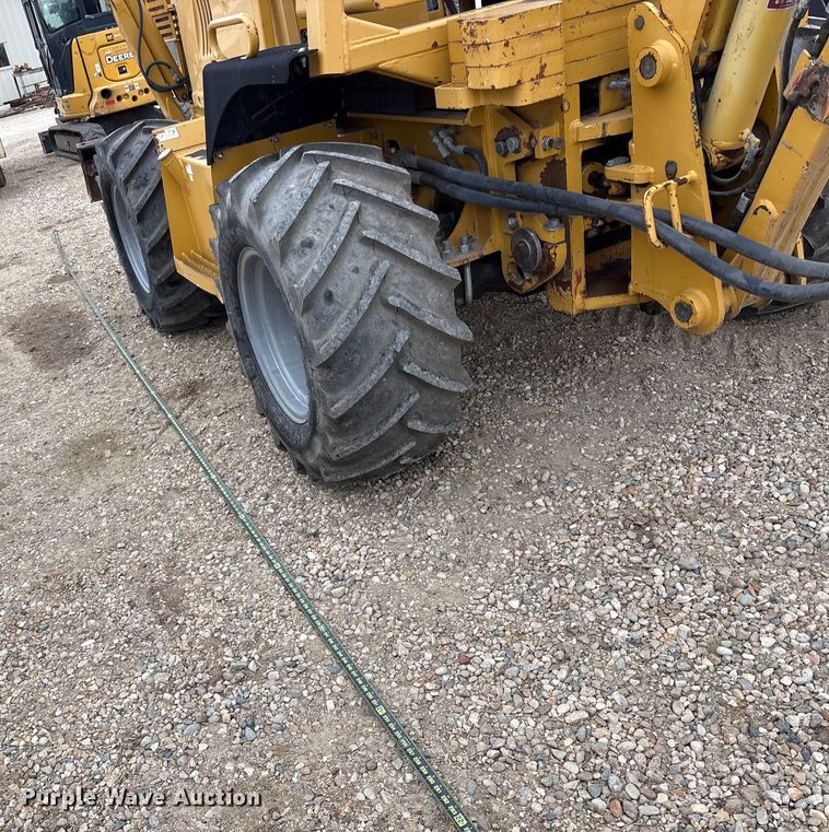 image for item EC8131 2007 Vermeer RT950 vibratory cable plow