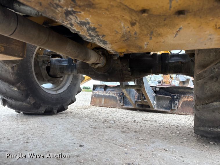 image for item EC8131 2007 Vermeer RT950 vibratory cable plow