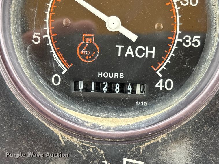 image for item EC8131 2007 Vermeer RT950 vibratory cable plow