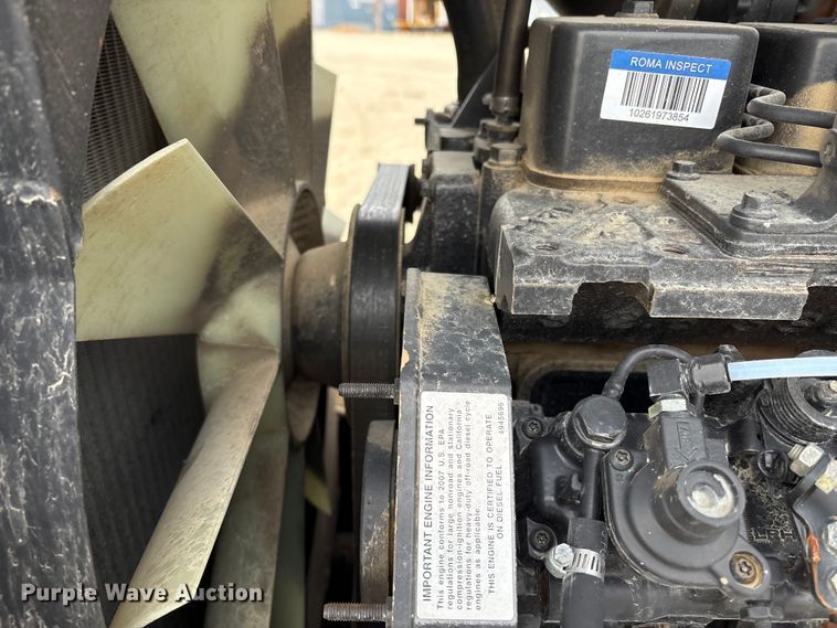 image for item EC8131 2007 Vermeer RT950 vibratory cable plow