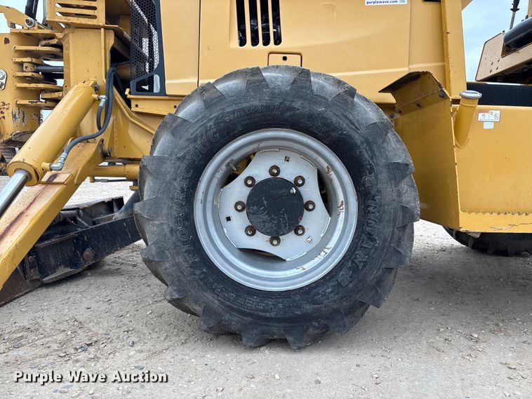 image for item EC8131 2007 Vermeer RT950 vibratory cable plow