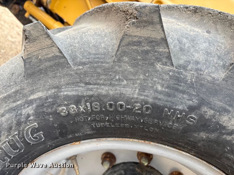 image for item EC8131 2007 Vermeer RT950 vibratory cable plow