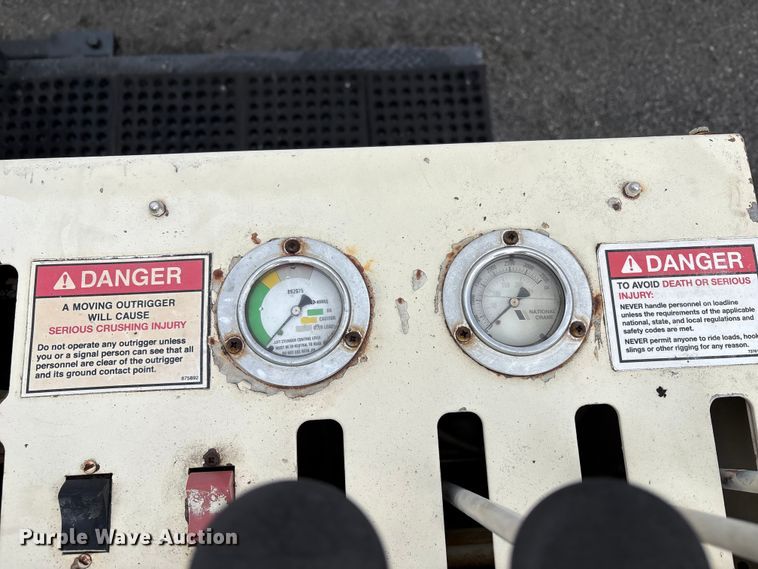 image for item EC8135 1996 Mack RD688S crane truck