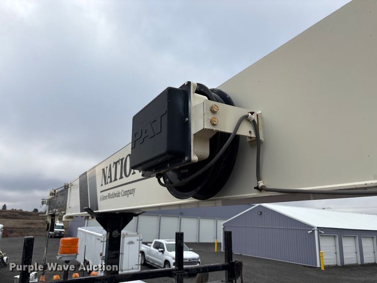 image for item EC8135 1996 Mack RD688S crane truck