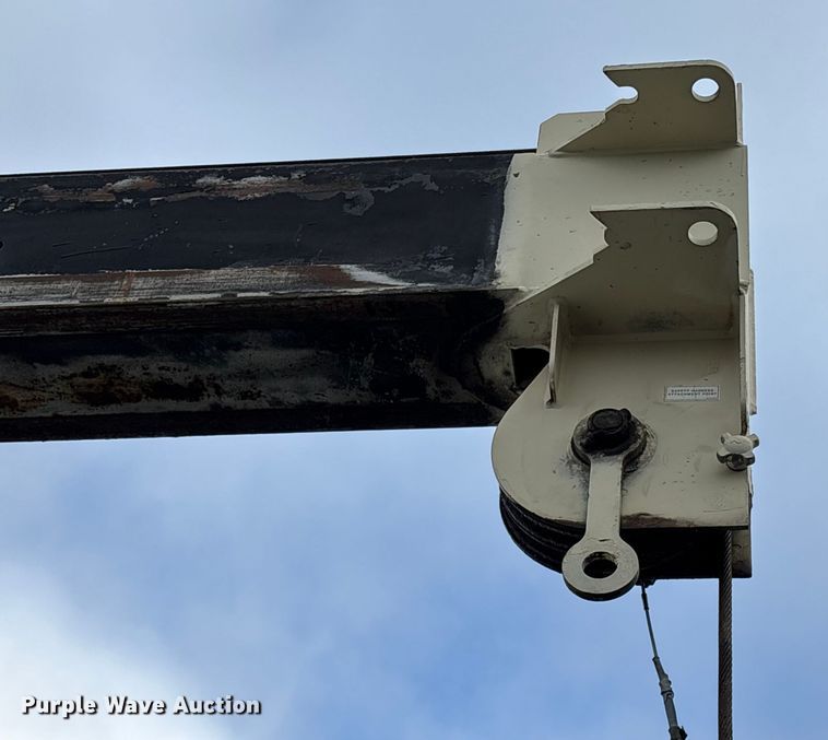 image for item EC8135 1996 Mack RD688S crane truck