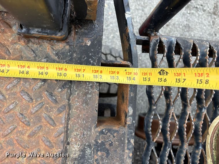 image for item EC8135 1996 Mack RD688S crane truck