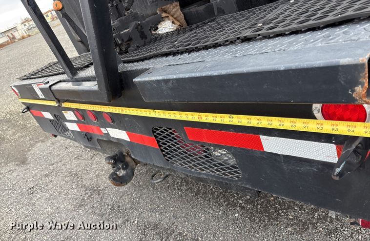 image for item EC8135 1996 Mack RD688S crane truck