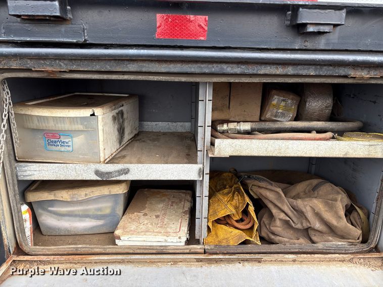 image for item EC8135 1996 Mack RD688S crane truck