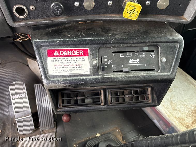 image for item EC8135 1996 Mack RD688S crane truck