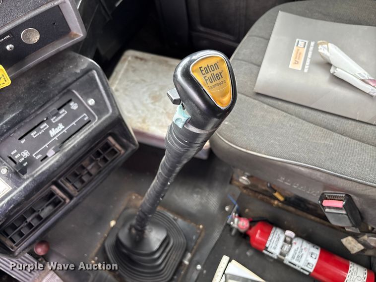 image for item EC8135 1996 Mack RD688S crane truck