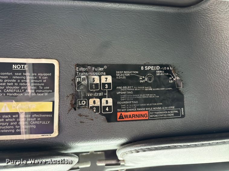 image for item EC8135 1996 Mack RD688S crane truck