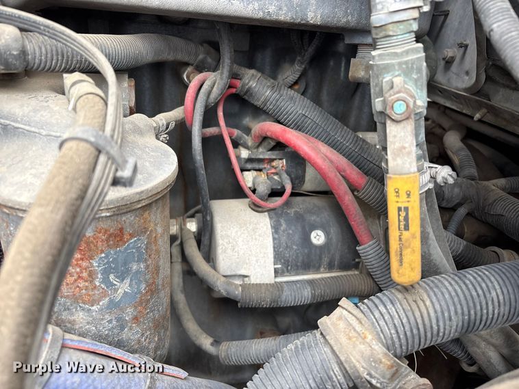 image for item EC8135 1996 Mack RD688S crane truck