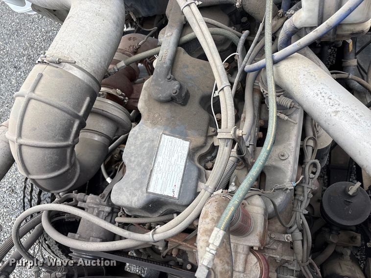 image for item EC8135 1996 Mack RD688S crane truck