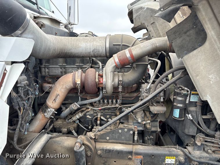 image for item EC8135 1996 Mack RD688S crane truck