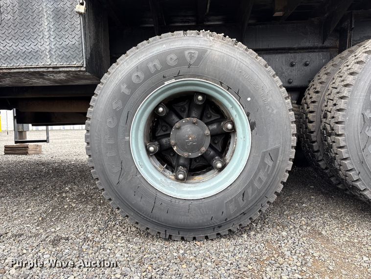 image for item EC8135 1996 Mack RD688S crane truck