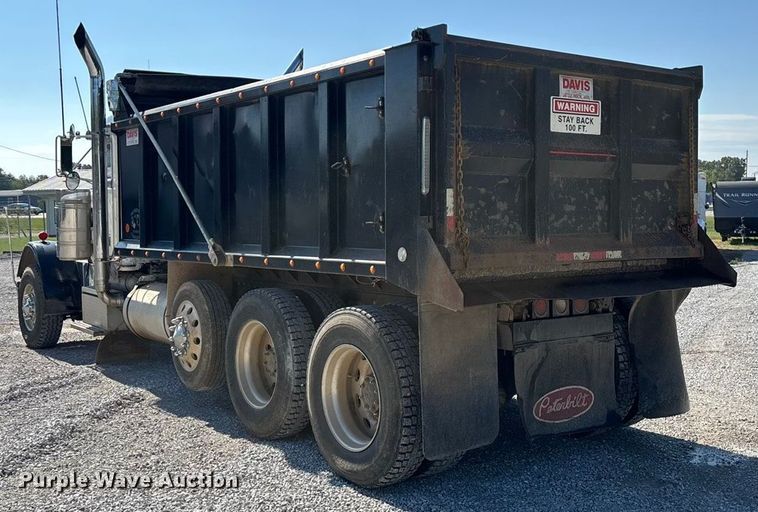 image for item ED2252 1997 Peterbilt 379 dump truck