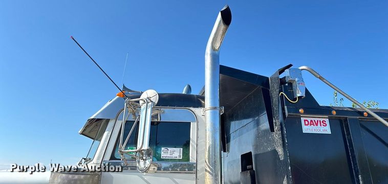 image for item ED2252 1997 Peterbilt 379 dump truck