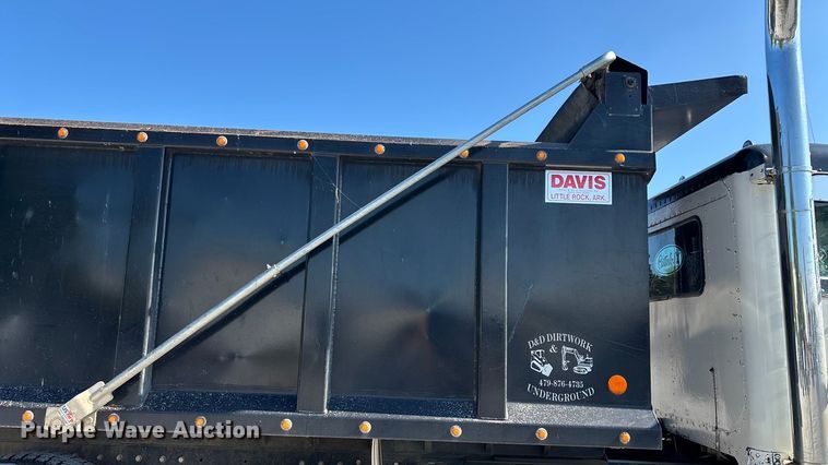 image for item ED2252 1997 Peterbilt 379 dump truck