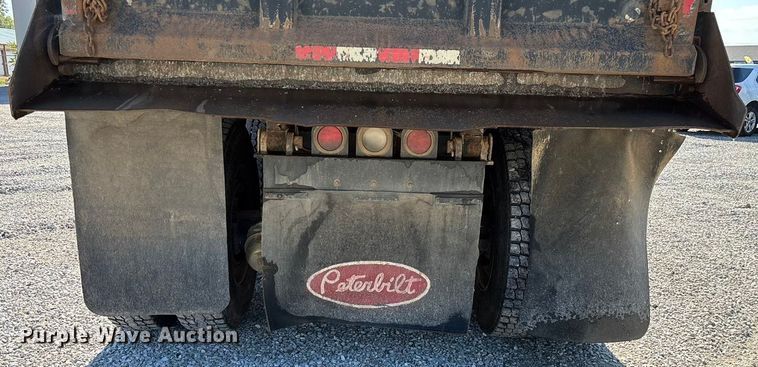 image for item ED2252 1997 Peterbilt 379 dump truck