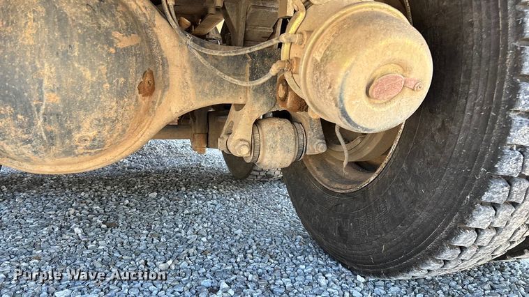 image for item ED2252 1997 Peterbilt 379 dump truck