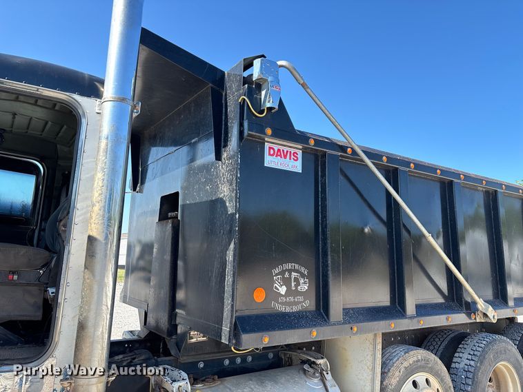 image for item ED2252 1997 Peterbilt 379 dump truck