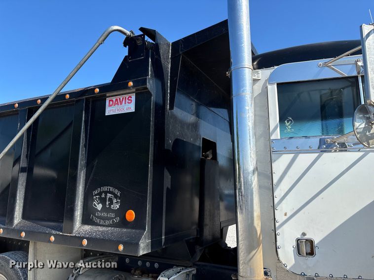 image for item ED2252 1997 Peterbilt 379 dump truck