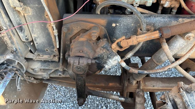 image for item ED2252 1997 Peterbilt 379 dump truck