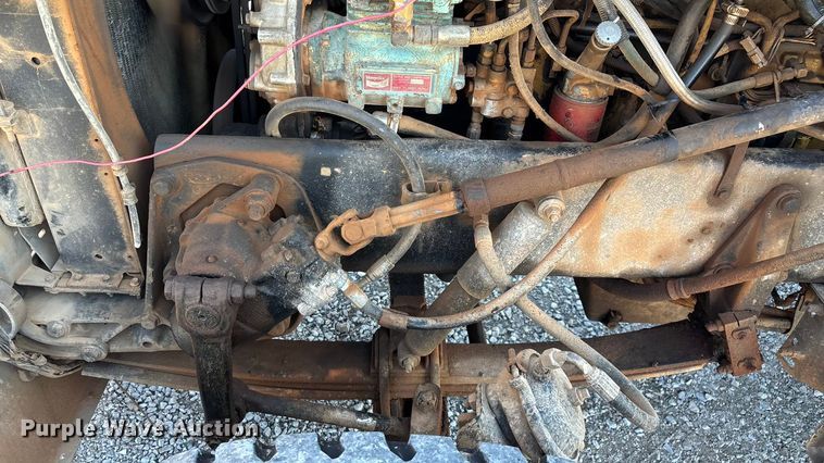 image for item ED2252 1997 Peterbilt 379 dump truck