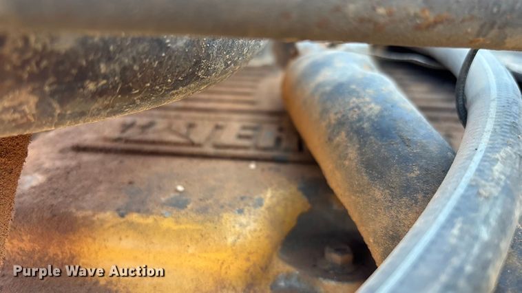 image for item ED2252 1997 Peterbilt 379 dump truck