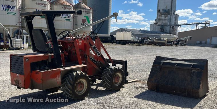 image for item ED2360 Willmar Wrangler wheel loader