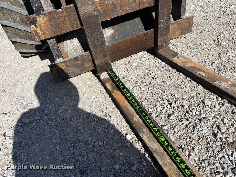 image for item ED2360 Willmar Wrangler wheel loader