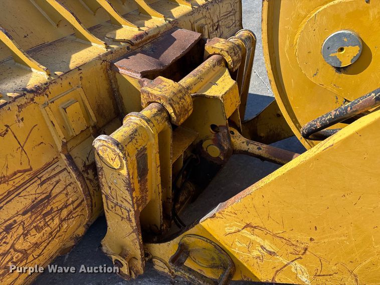 image for item ED2364 2013 Caterpillar 953D track loader