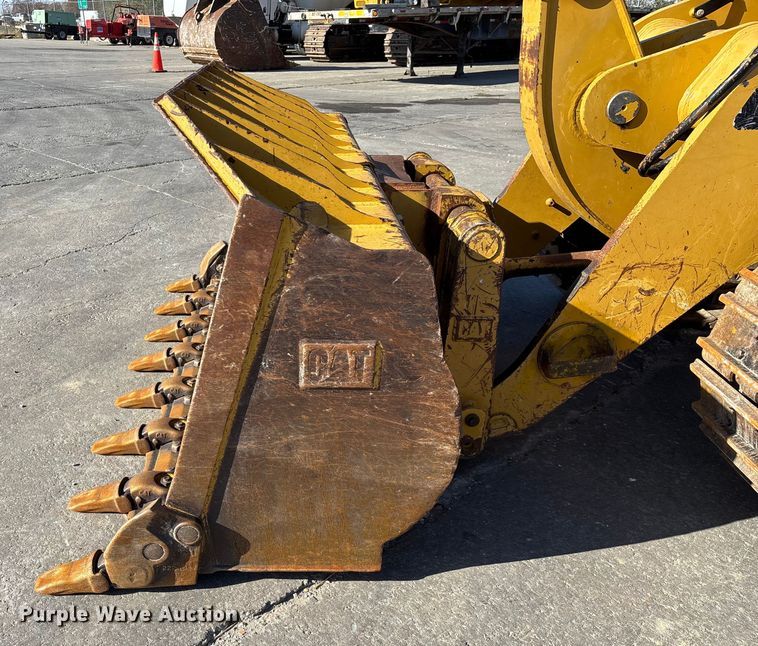 image for item ED2364 2013 Caterpillar 953D track loader