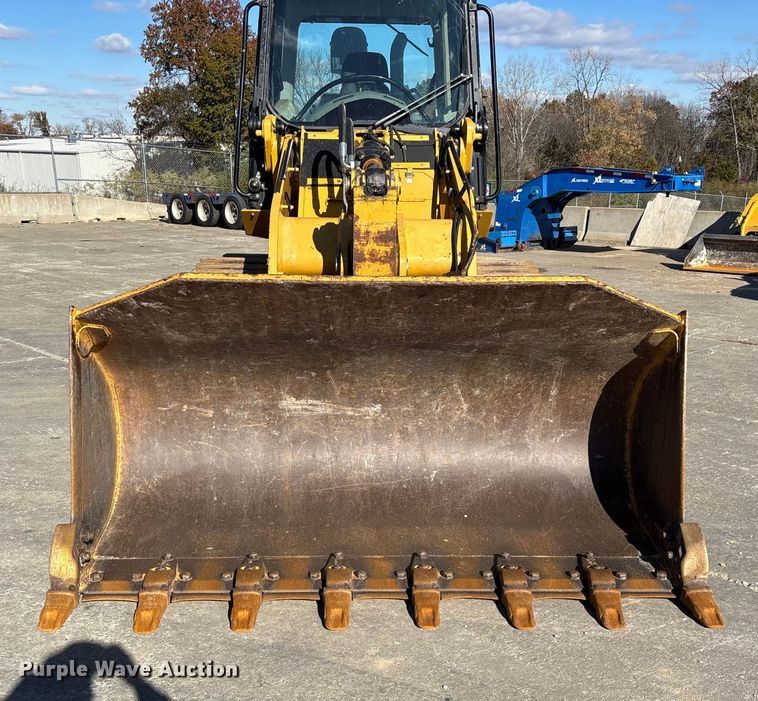 image for item ED2364 2013 Caterpillar 953D track loader