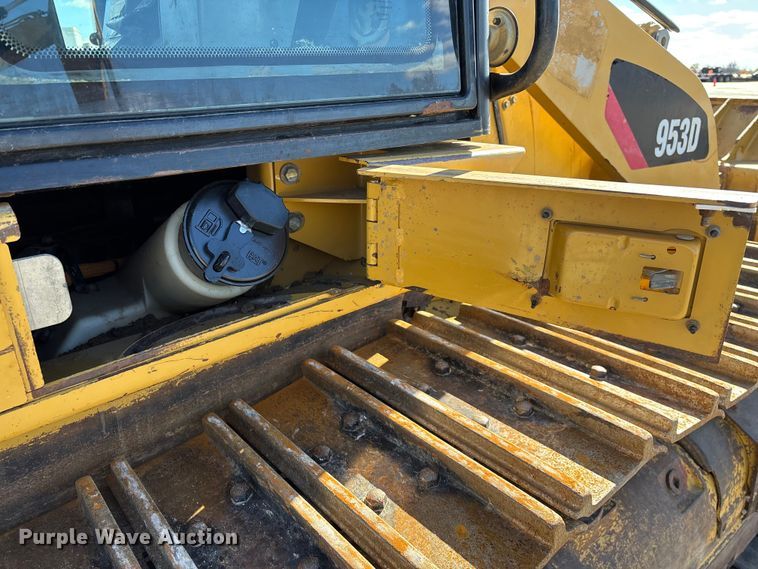 image for item ED2364 2013 Caterpillar 953D track loader
