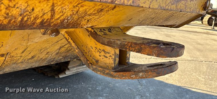 image for item ED2364 2013 Caterpillar 953D track loader